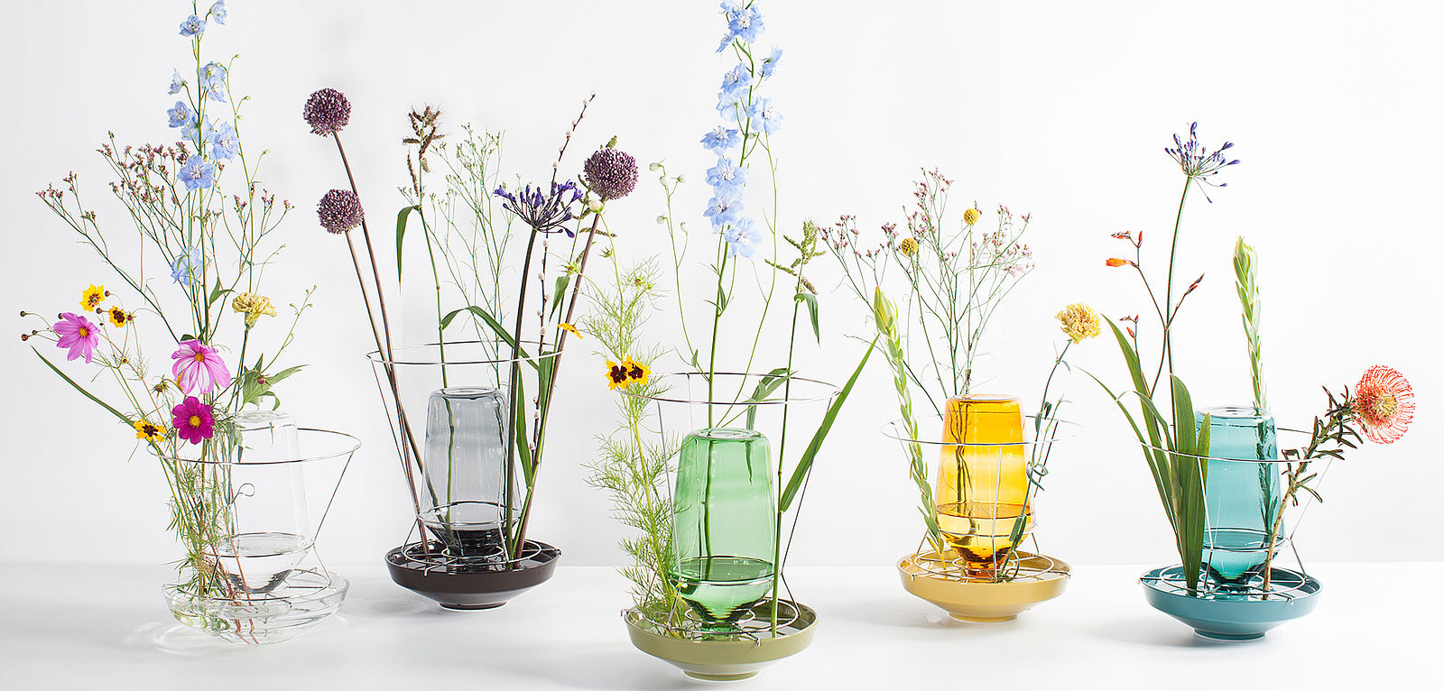 POPO Möbel Bremen - Vasen 'Hiddenvases' in 5 verschiedenen Farben von valerie objects