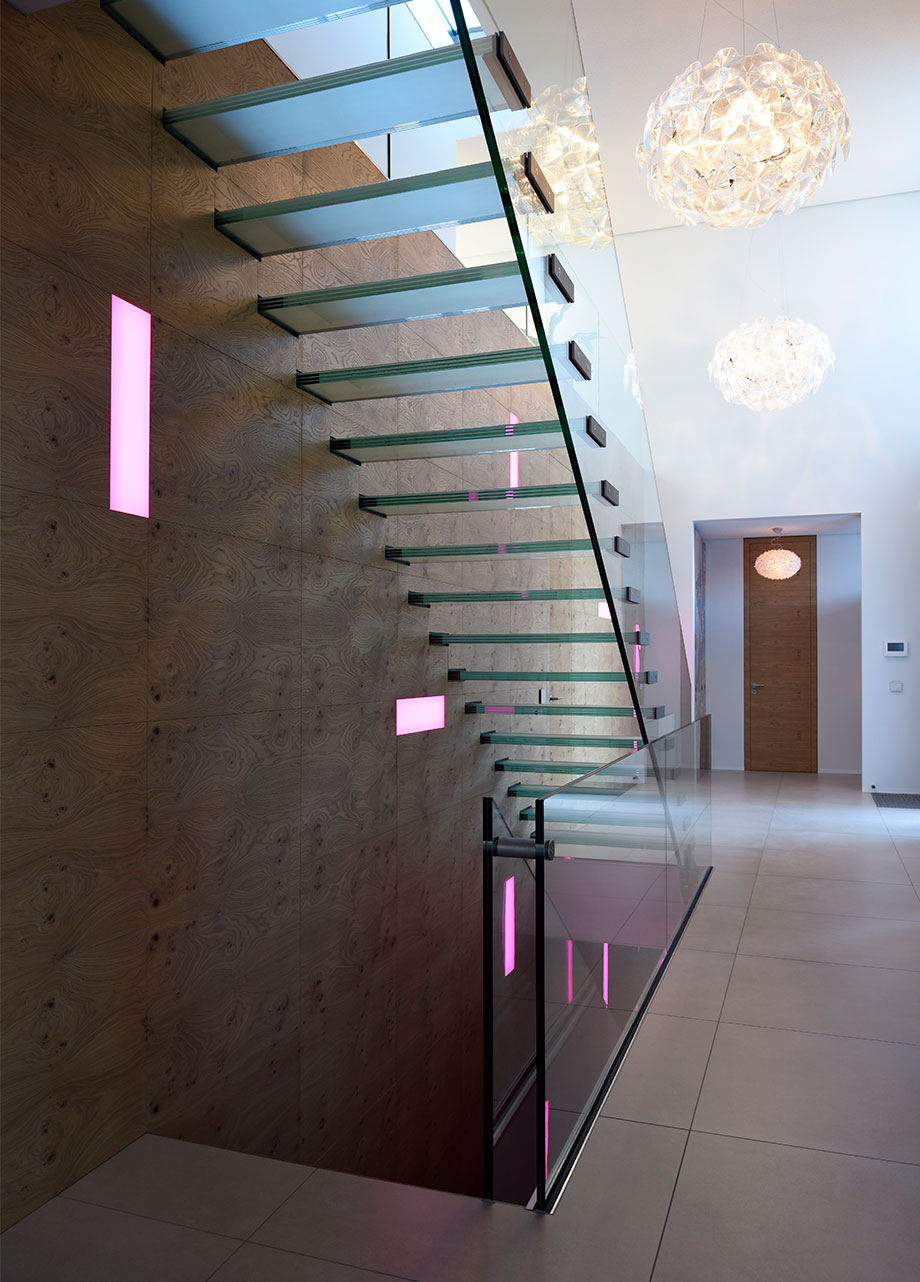 Lichtbausteine Treppenaufgang Einfamilienhaus | POPO Möbel Bremen Projekt